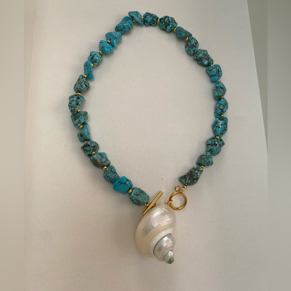 Fashion jewelry…. Earrings and necklace with shells